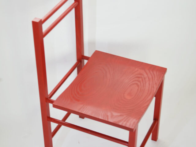 R-chair